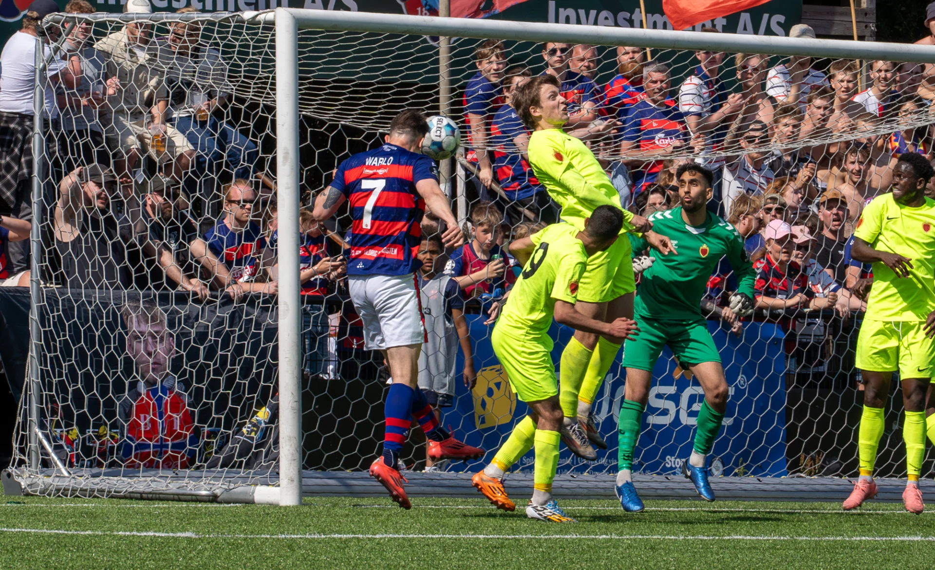 Benjamin Warlo's scoring for BK Frem mod Ishøj IF. Foto: Jakob Termansen