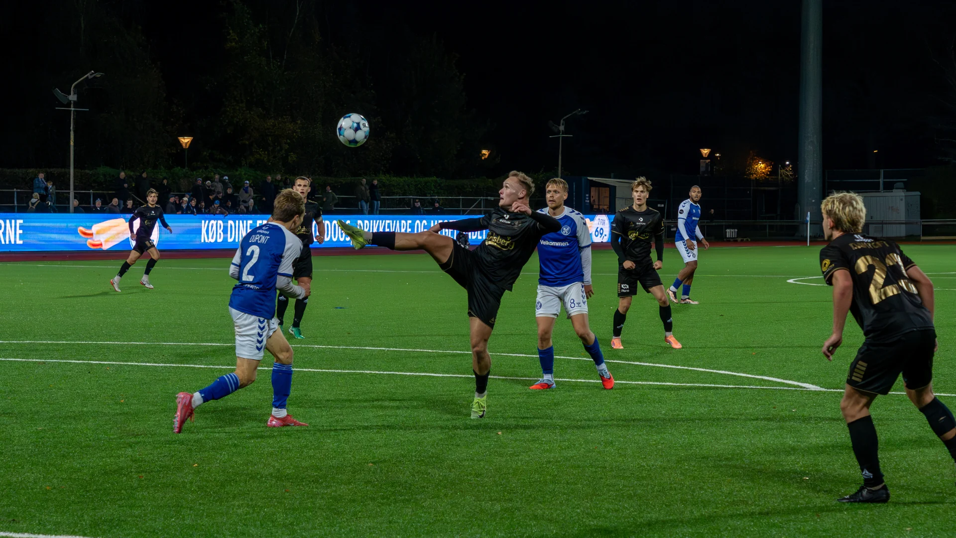 Højt ben fra Casper Grening, Fremad Amager. Foto: Jakob Termansen