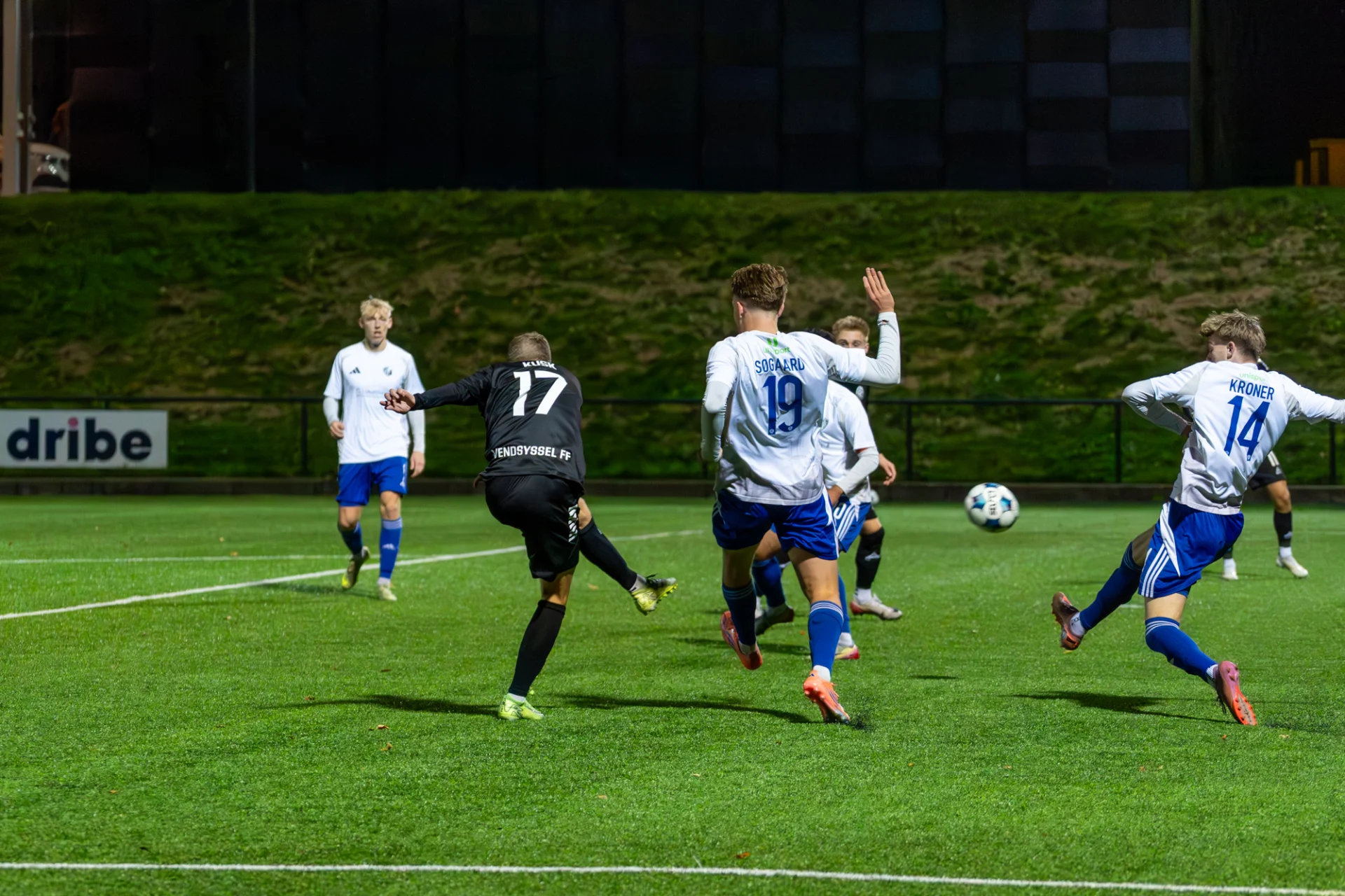 Kasper Kusk reducerer til 4-1 for Vendsyssel FF mod HIK. Foto: Jakob Termansen